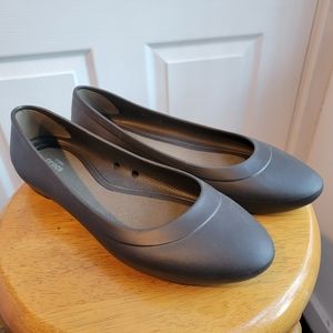 Crocs Lina Flat Womens Iconic Comfort Ballet Flats Size 6 Gray almond shape toe